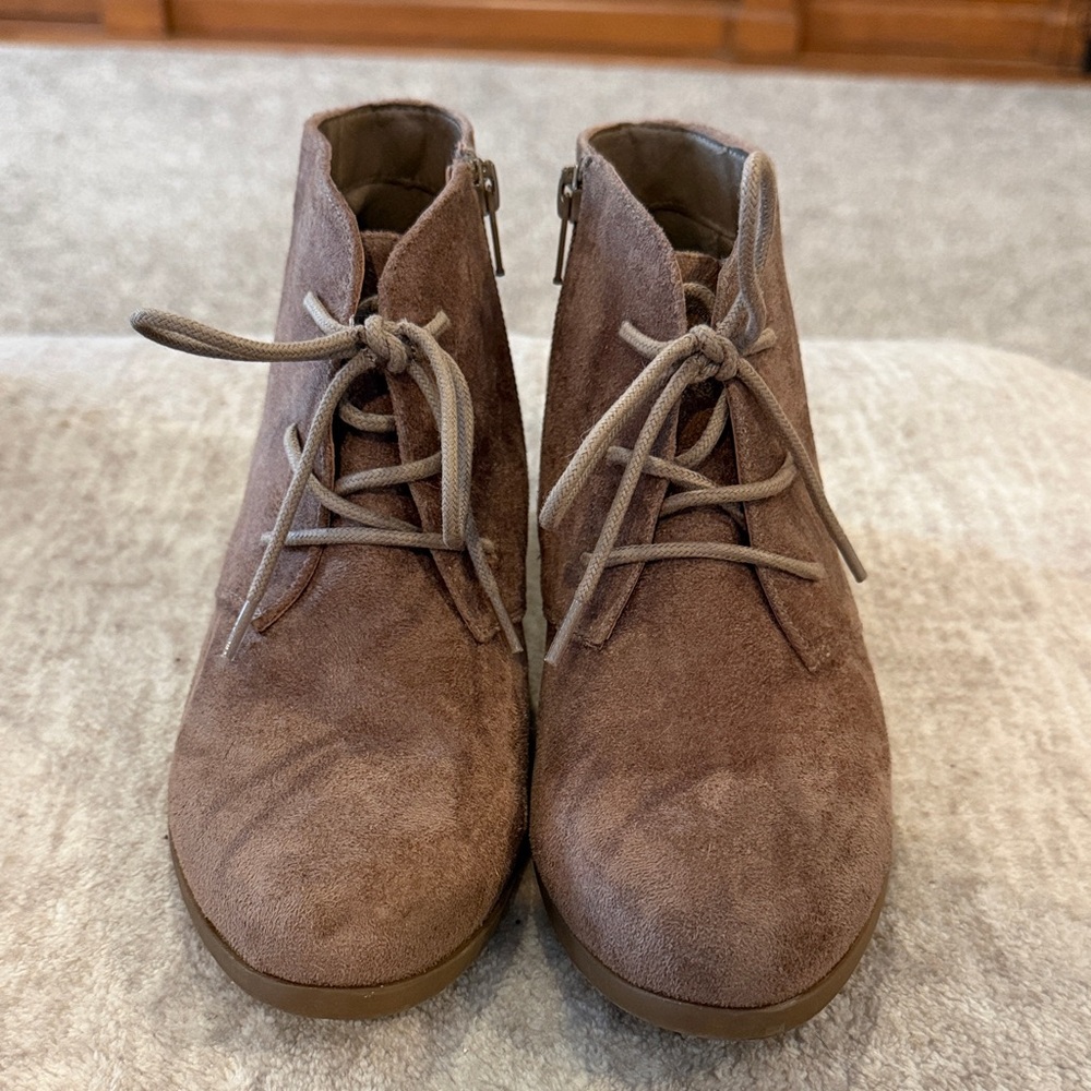 Brown Suede Ankle Boots-women’s 8